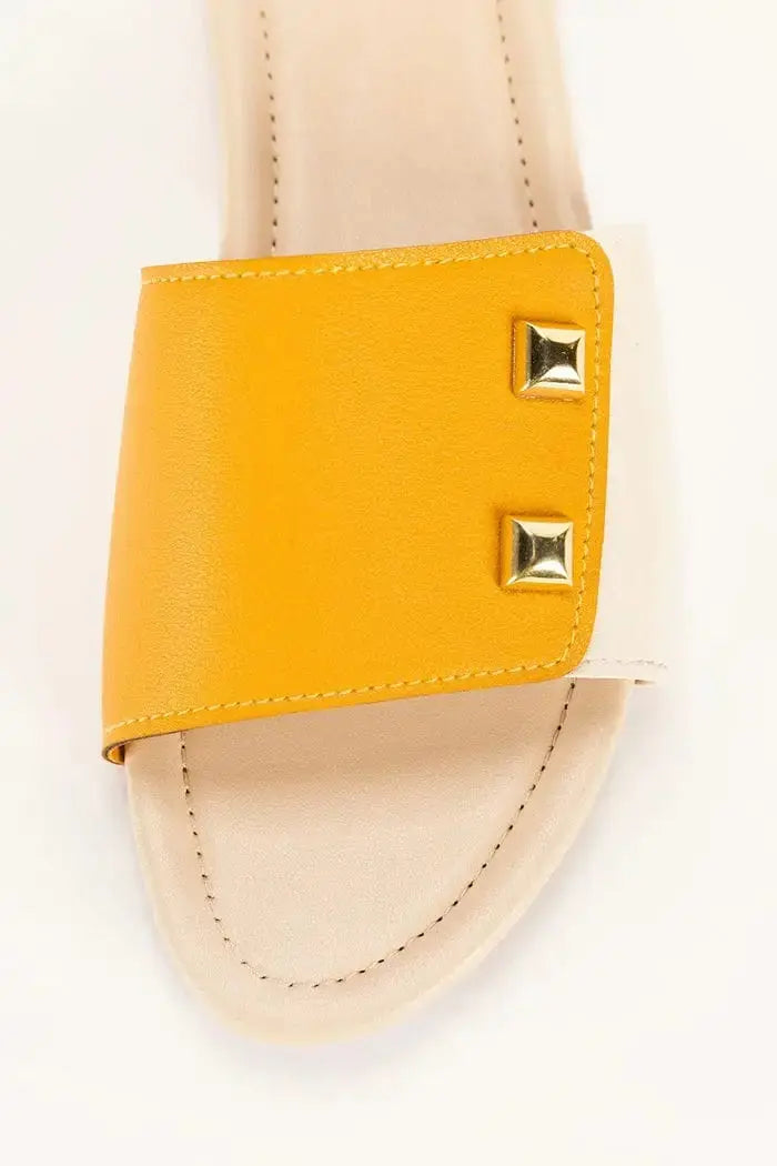 Women Mustard & Beige Slipper ST TREND ZONE